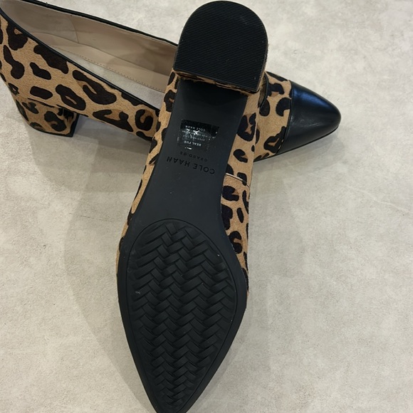 NWOT Cole Haan Women's Leopard Flats with Black Toe - Picture 4 of 6